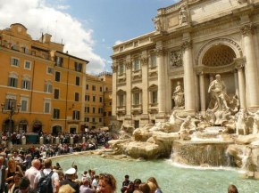 Aida Trevi Fountain Rome Rome